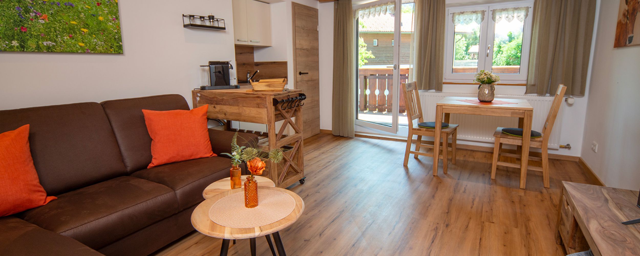 Wohn- und Essküche der Ferienwohnung Bergkingese